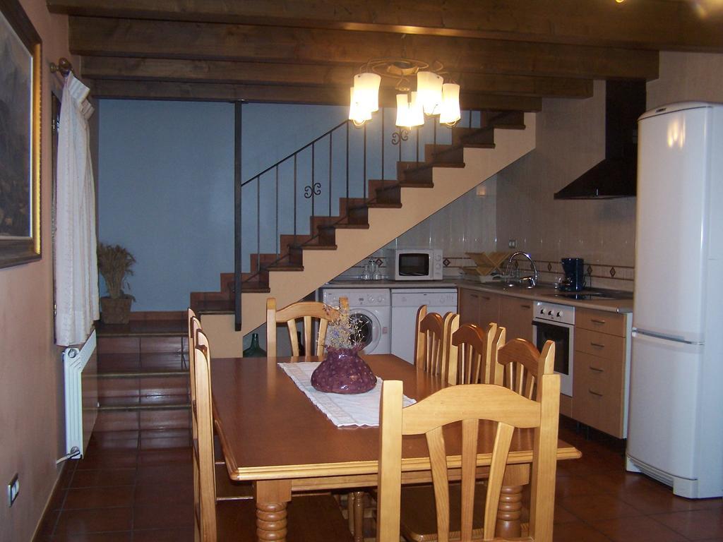 בית הארחה Belsué 	Casa Rural Lo Ferrero מראה חיצוני תמונה